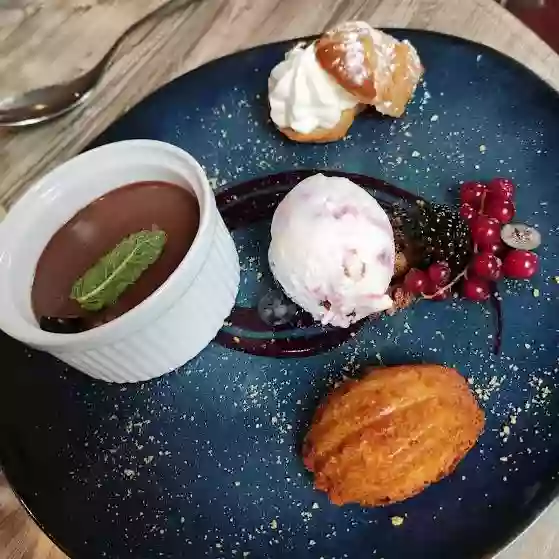 Le restaurant - Histoire sans faim - Rochetaillée-sur-Saône - manger a ROCHETAILLEE-SUR-SAONE